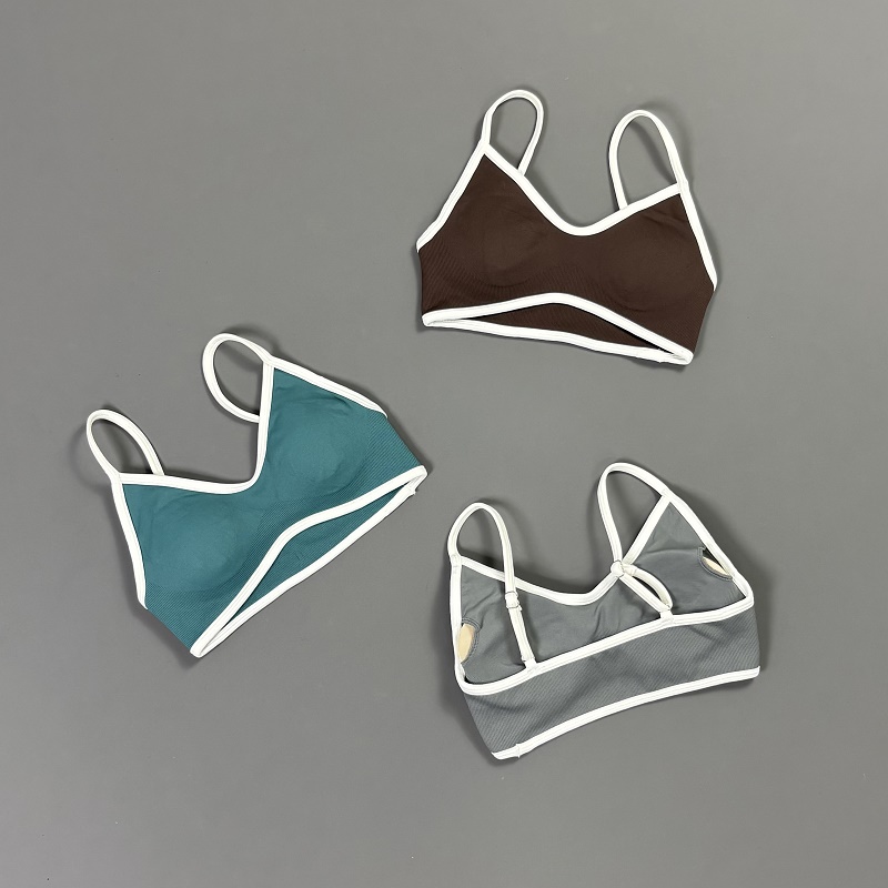 Women Contrastline Yoga Bra V  - Bra Top Seamless ulasan dan harga