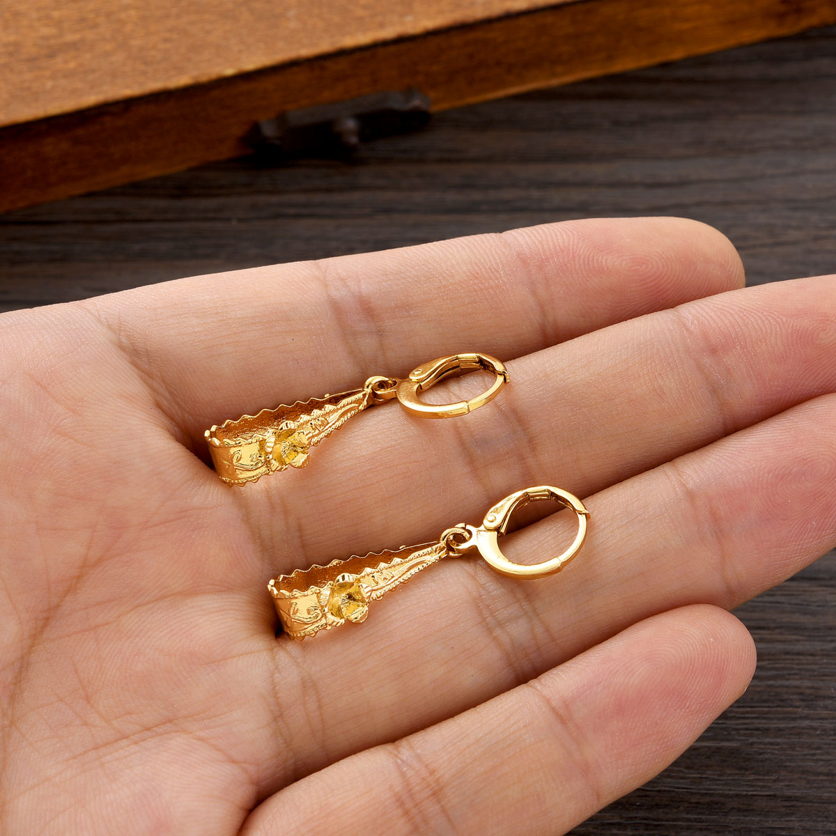 Dubai Golden Color Luxurious F - Women Fashion Png ulasan dan harga